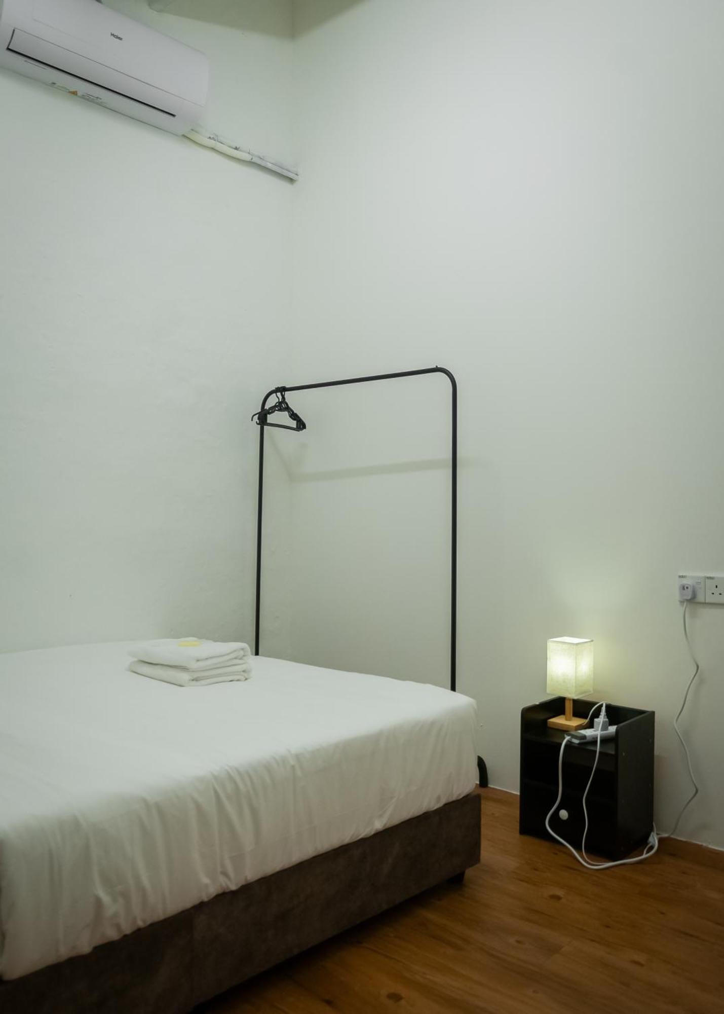 Aayu Seckchuan George Town Penang Hostel Buitenkant foto